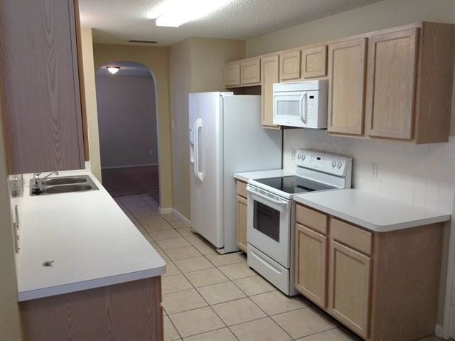 Building Photo - 2713 Granite Ave