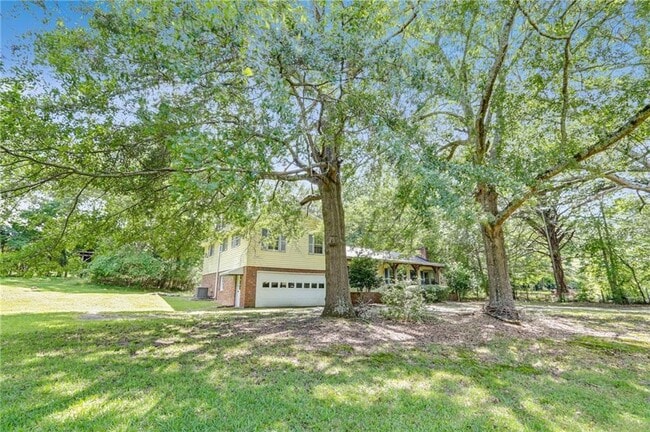 Foto del edificio - 3419 Clay Rd SW