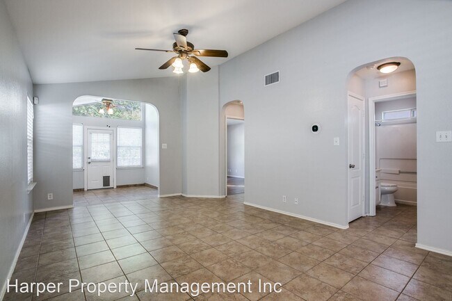 Building Photo - 2 br, 2 bath House - 38 Rainy Ave