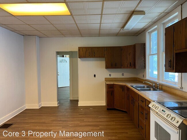 Building Photo - 4 br, 1 bath House - 1660 N College