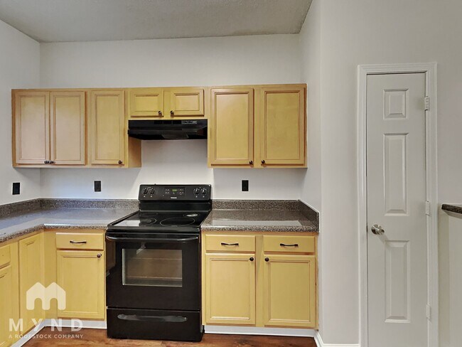 Building Photo - 5050 Oakley Commons Blvd