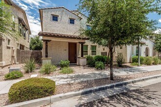 Building Photo - 247 N 69th Pl