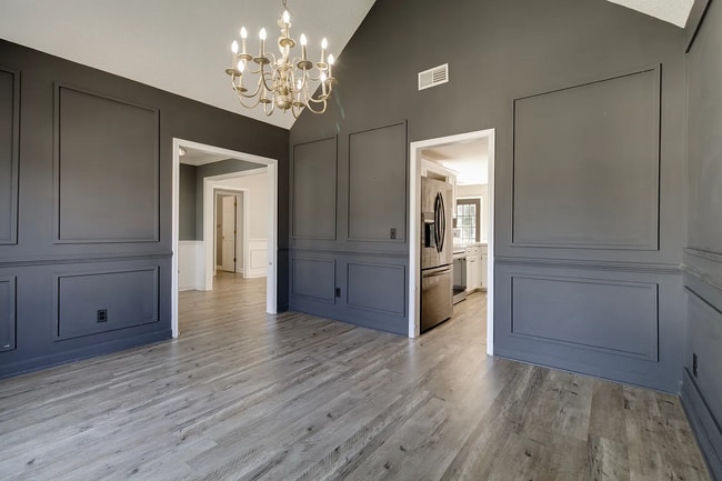 Building Photo - 402 Plantation Pointe Dr