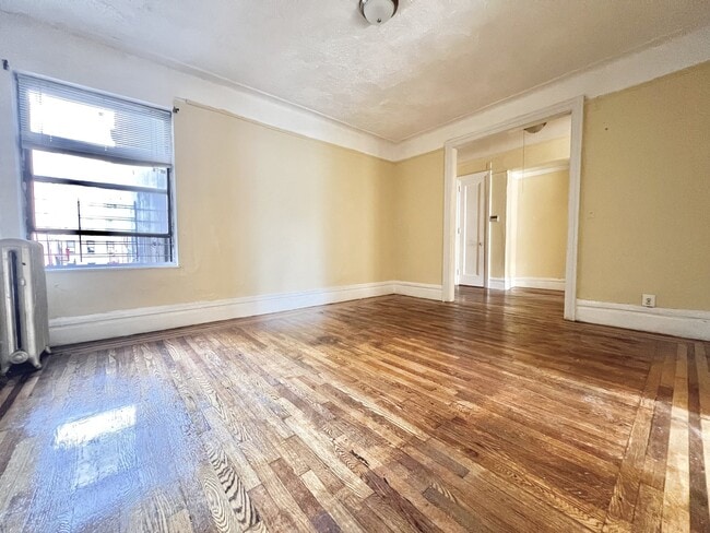 Foto del edificio - 357 E 163rd St