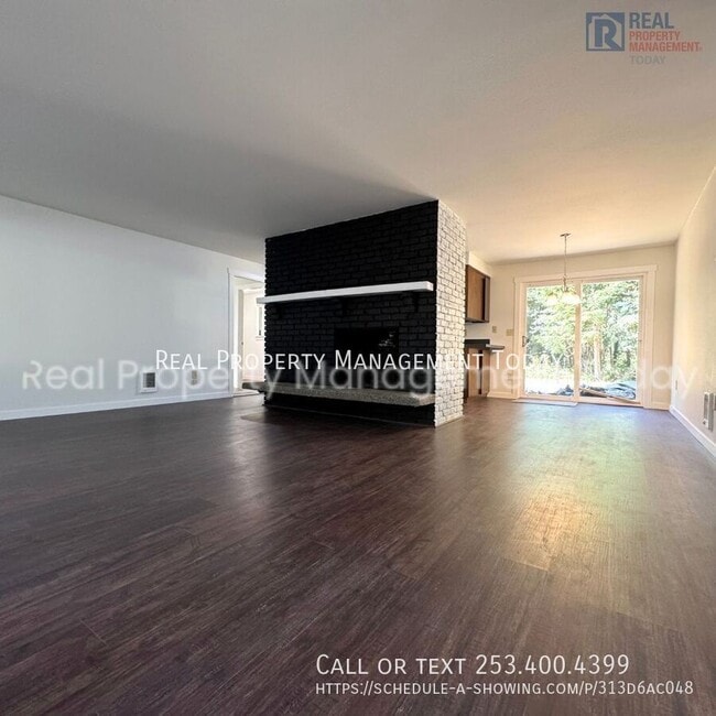 Building Photo - 8511-8513 116 St E