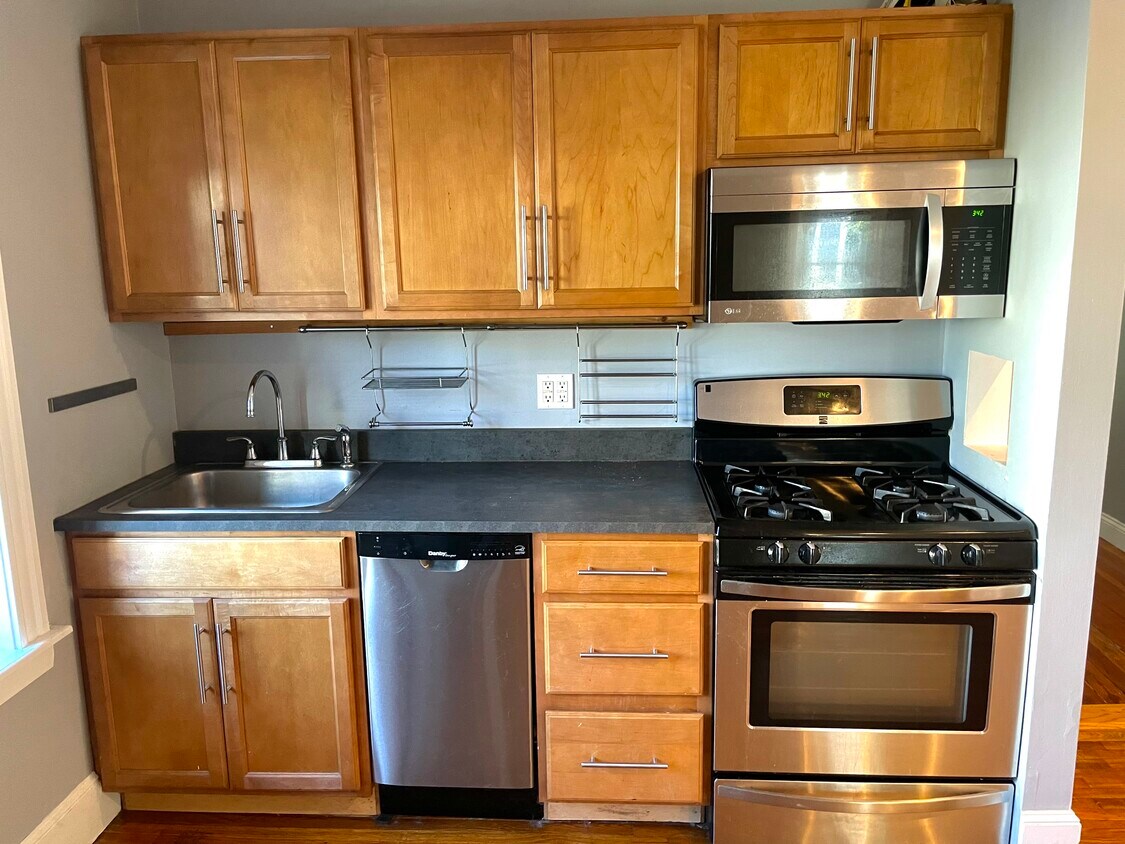 Primary Photo - 67 Wheatland St