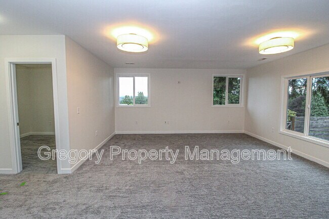 Building Photo - 19547 53rd Ave NE