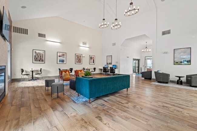 Building Photo - SomerHill Farms Apartments
