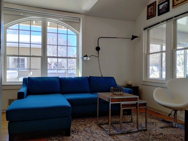 Foto del edificio - 6621 W Adler St
