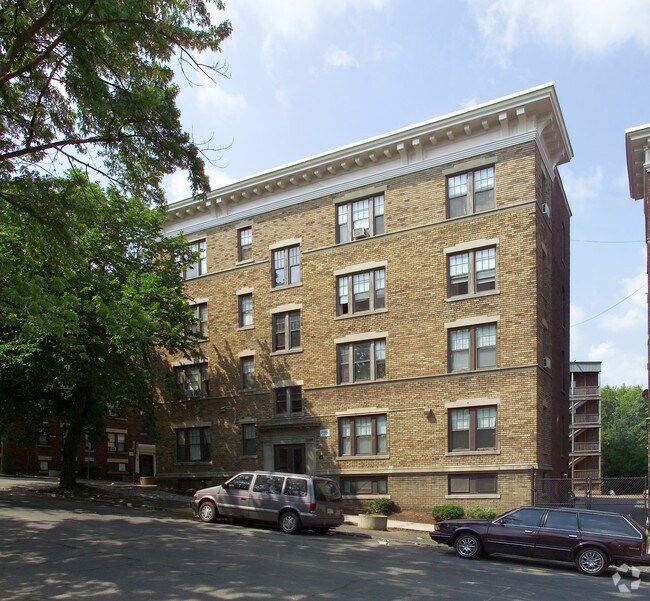 2 Apartments Springfield, MA