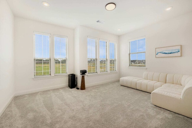 Building Photo - 1505 W Whitney Ln