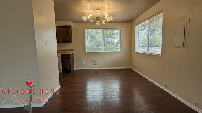 Building Photo - Country home on land!!  Upgraded inside, l...
