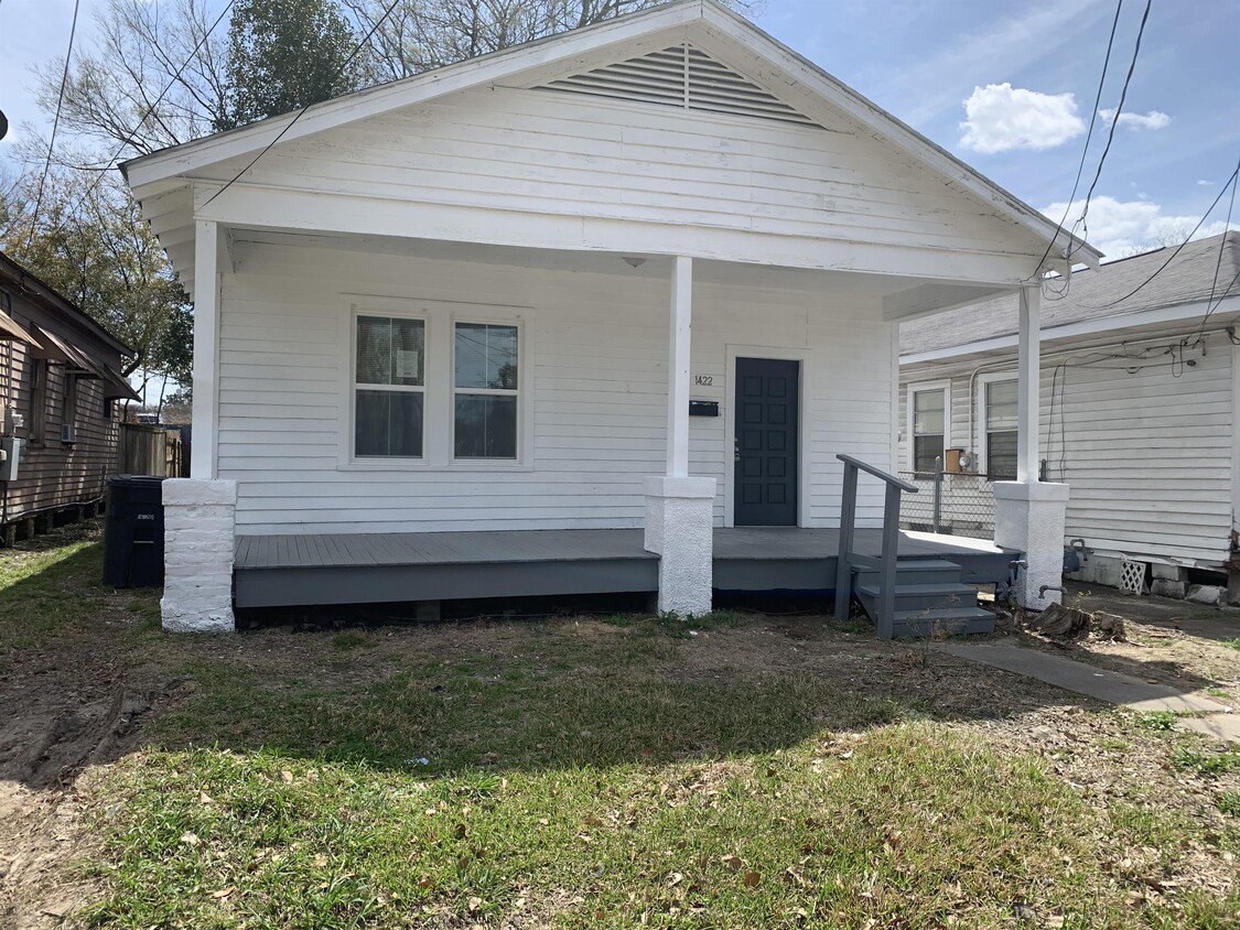 Primary Photo - 1422 North St