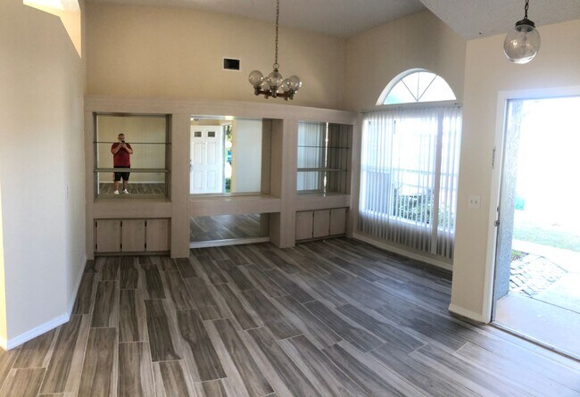 Foto del edificio - 3480 Fan Palm Blvd