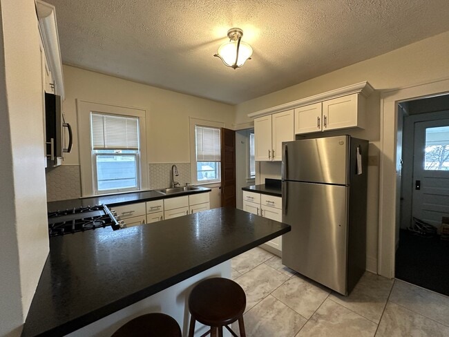 Kitchen - 118 Forest Hill Dr