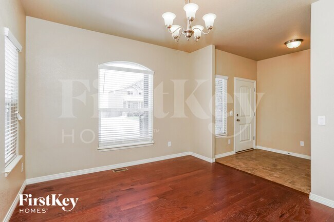 Foto del edificio - 7724 Landover Ln