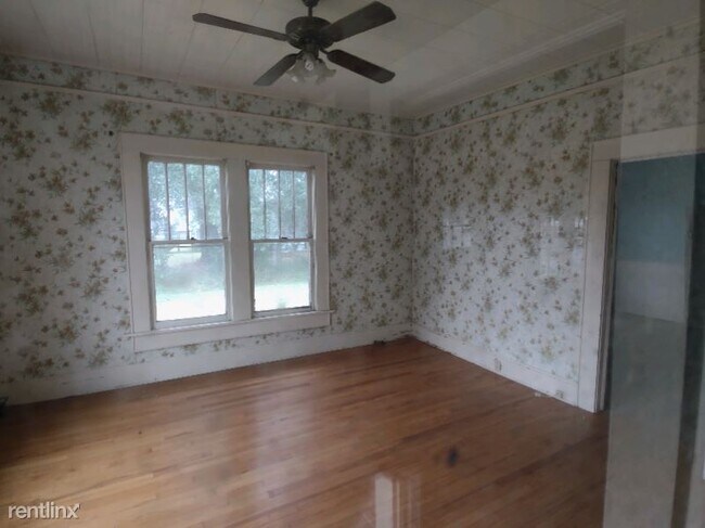 Building Photo - 4 br, 2 bath House - 206 Tennessee Ave A U...