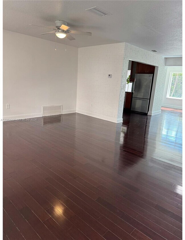 Foto del edificio - 5320 SW 89th Ave
