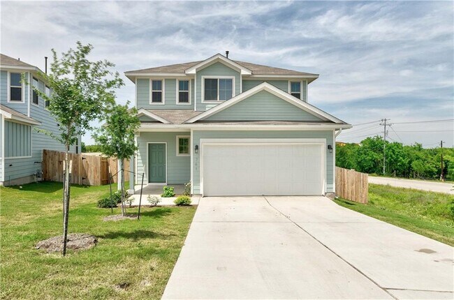 Foto del edificio - 741 Twisted Oaks Ln