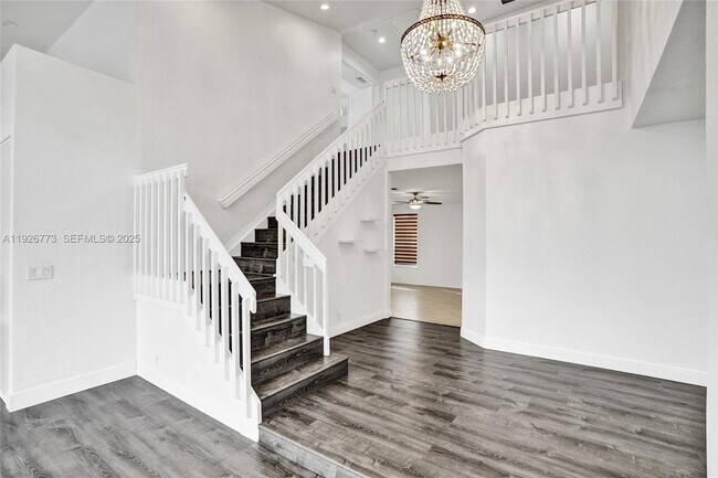 Foto del edificio - 740 Cypress Pointe Dr E