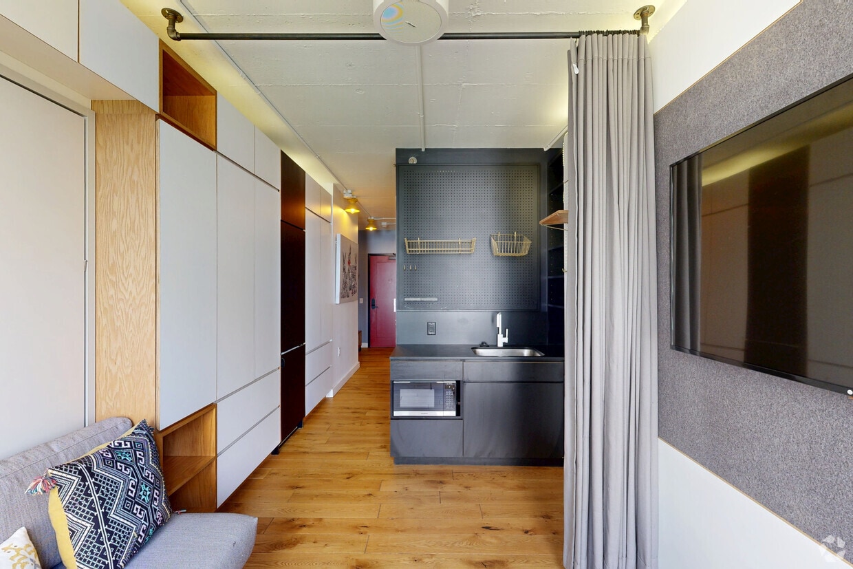 Photo - National Landing Apartments