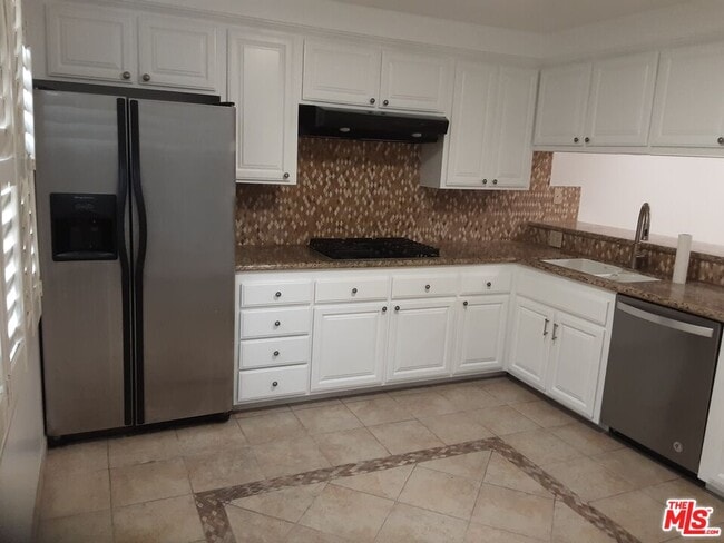 Building Photo - 4320 Glencoe Ave #4