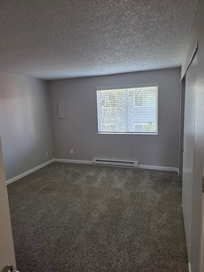 Bedroom #3 - West End Apartments