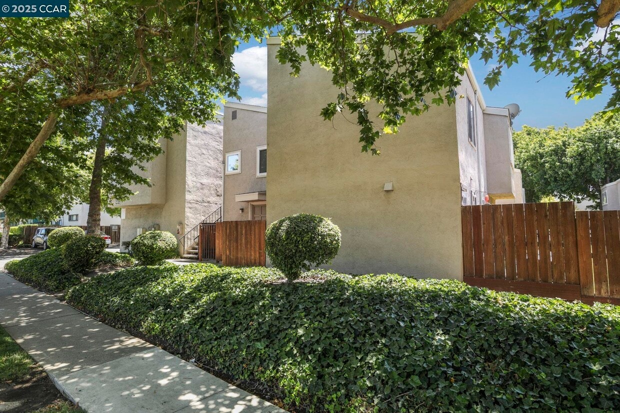 Photo - 3712 Willow Pass Rd (Concord, CA)