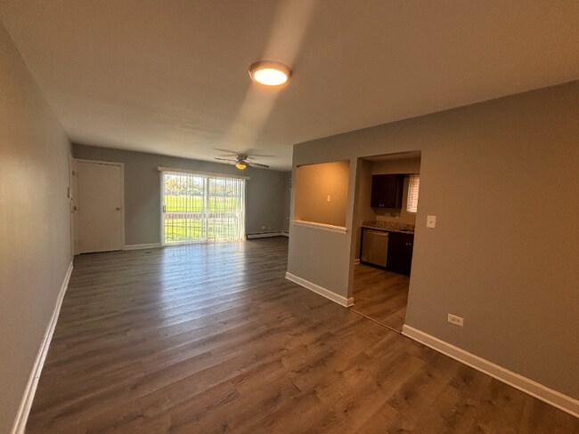 Foto del edificio - 4542 Heartland Dr