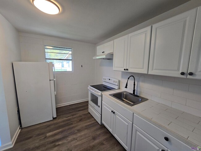 Photo - 3877 Cannon St House