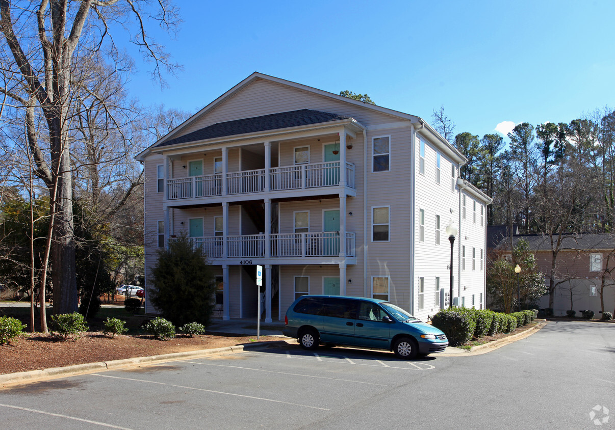 Primary Photo - 4106 Bloomdale Dr