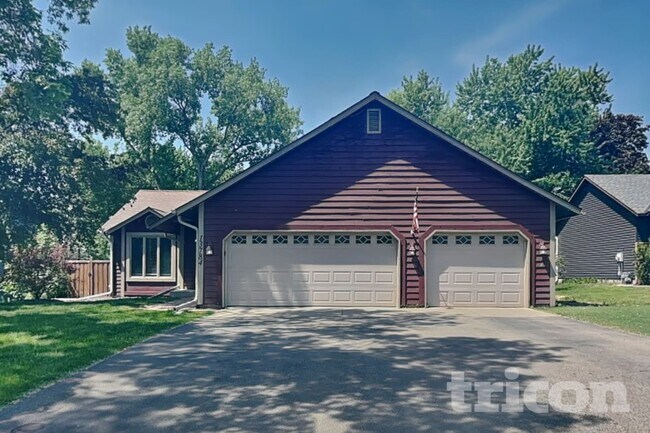 Building Photo - 13784 Yosemite Ave S