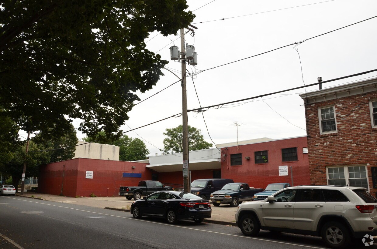 Foto del edificio - 3836 Spring Garden St