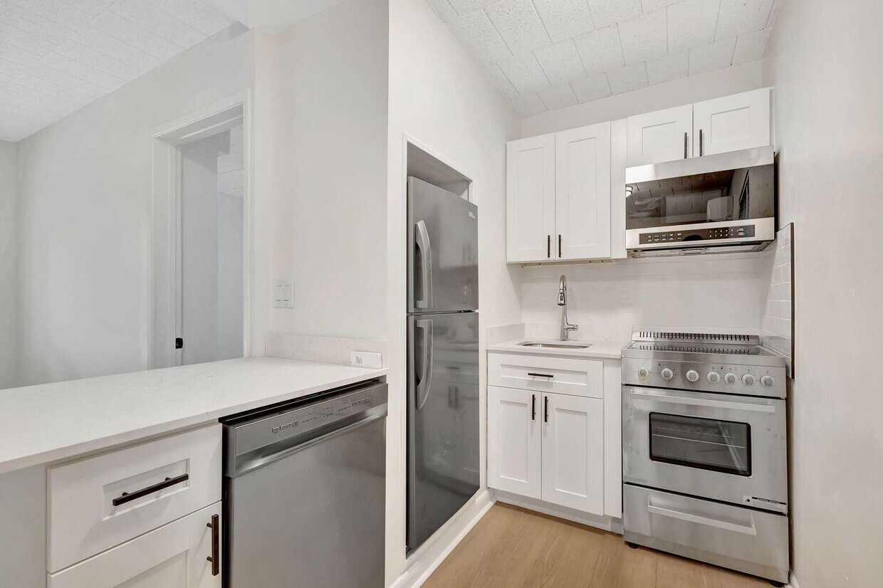 Primary Photo - 1713 Florida Ave