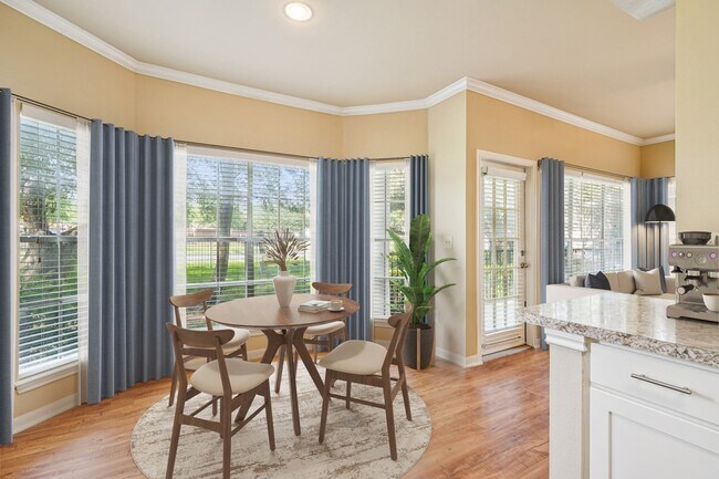 Foto del edificio - Reserve at Canyon Creek