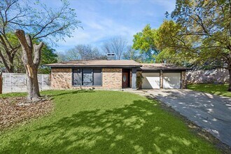 Building Photo - 1309 Warrington Dr