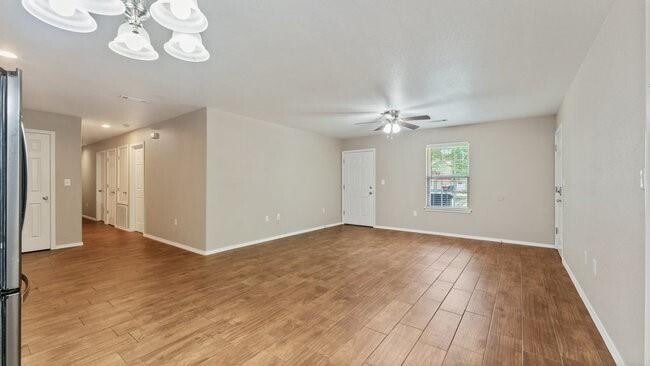 Building Photo - 307 Ewalt Ave