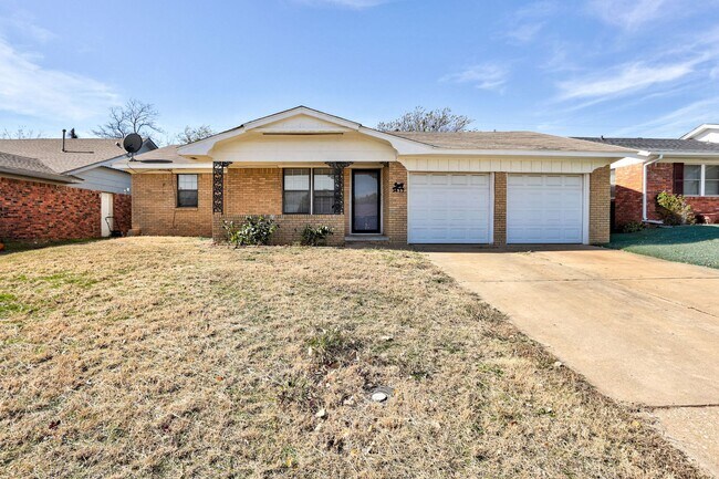 Foto del edificio - First Full Month's Rent Free! Spacious 3BD/1.BTH Home in Spencer