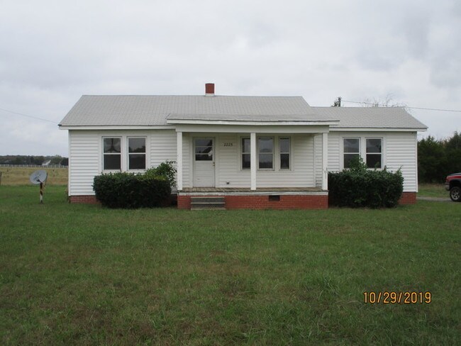 Building Photo - 2225 Concord Farms Road, Concord, NC, USA