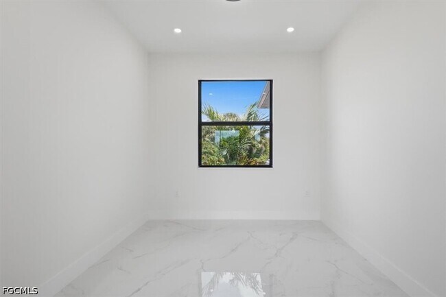 Foto del edificio - 724 Calumet St E