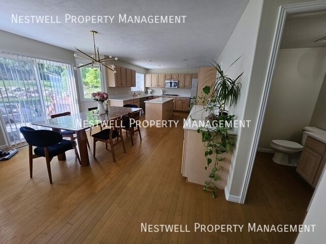 Building Photo - 1262 Carston Ct