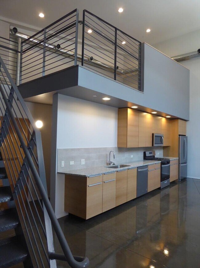 Foto del edificio - 1310 Hartrey Ave