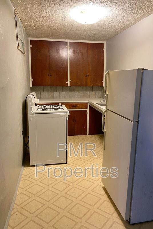 Foto del edificio - 319 N 1st St