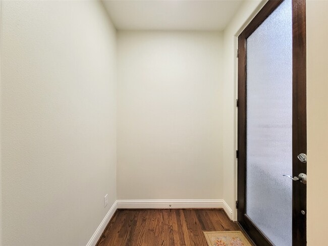 Foto del edificio - 5520 Kiam St