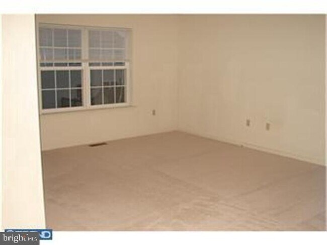 Building Photo - 811 Carrington Dr