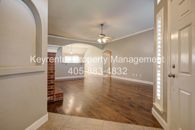 Building Photo - Spacious 4-Bedroom Home with Modern Upgrades & Prime Location