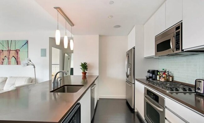 Foto del edificio - 1 bedroom in Brooklyn NY 11201