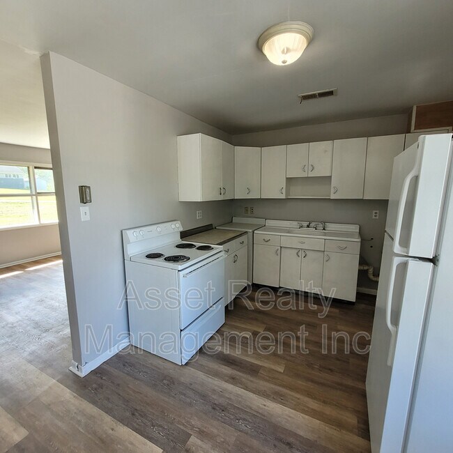 Foto del edificio - 4520 Nicholas Rd NW