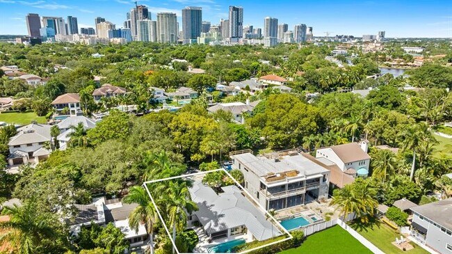 Building Photo - 1420 Ponce de Leon Dr