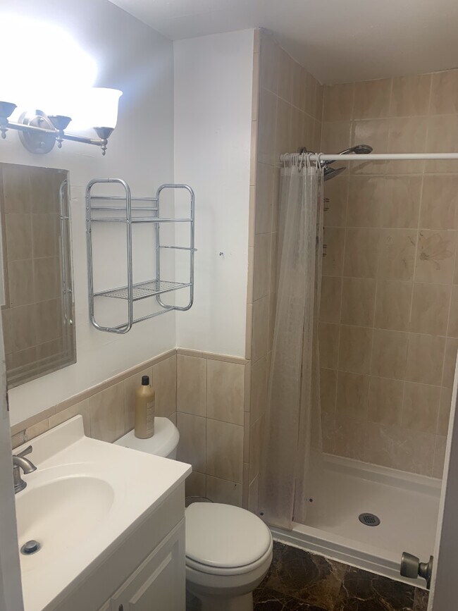Foto del edificio - 213-54 38th Ave